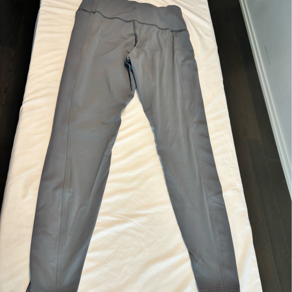 Lululemon Compression Leggings - Picture 4 of 6